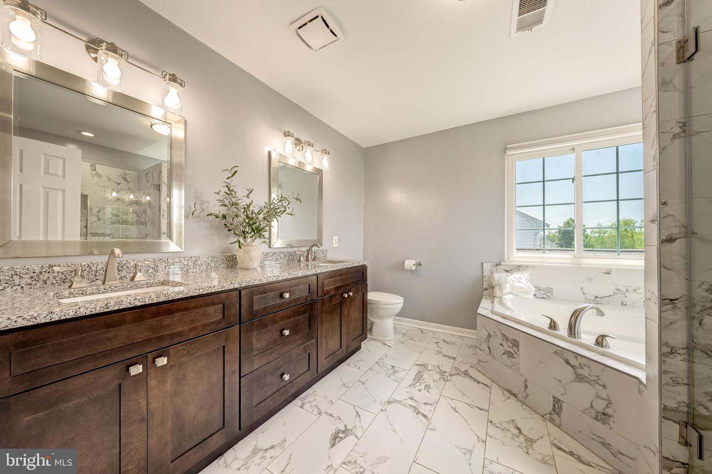 711 INVERMERE DR NE, LEESBURG, Virginia 20176, 4 Bedrooms Bedrooms, ,4 BathroomsBathrooms,Residential,For sale,711 INVERMERE DR NE,VALO2100580 MLS # VALO2100580