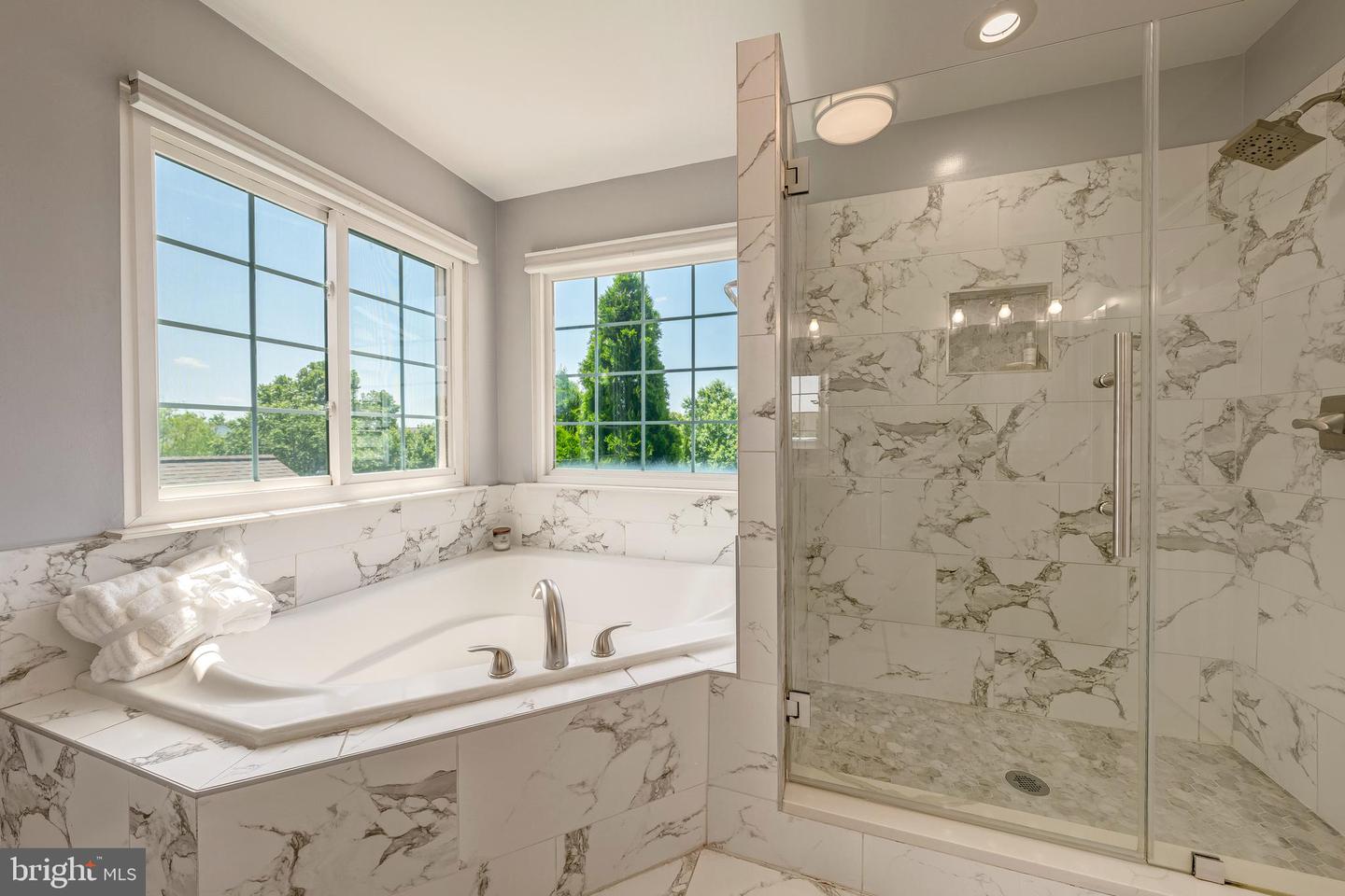 711 INVERMERE DR NE, LEESBURG, Virginia 20176, 4 Bedrooms Bedrooms, ,4 BathroomsBathrooms,Residential,For sale,711 INVERMERE DR NE,VALO2100580 MLS # VALO2100580