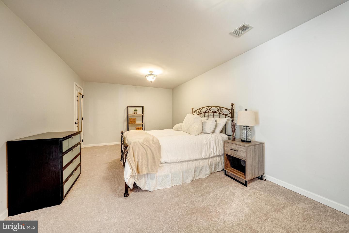 711 INVERMERE DR NE, LEESBURG, Virginia 20176, 4 Bedrooms Bedrooms, ,4 BathroomsBathrooms,Residential,For sale,711 INVERMERE DR NE,VALO2100580 MLS # VALO2100580