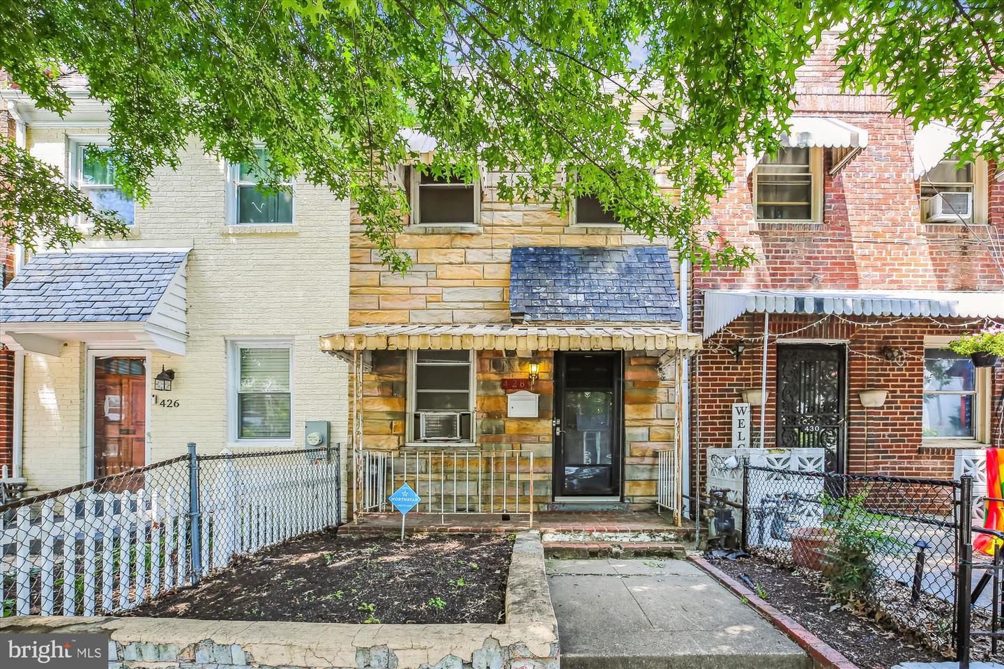 428 20TH ST NE, WASHINGTON, District Of Columbia 20002, 2 Bedrooms Bedrooms, ,1 BathroomBathrooms,Residential,For sale,428 20TH ST NE,DCDC2207840 MLS # DCDC2207840