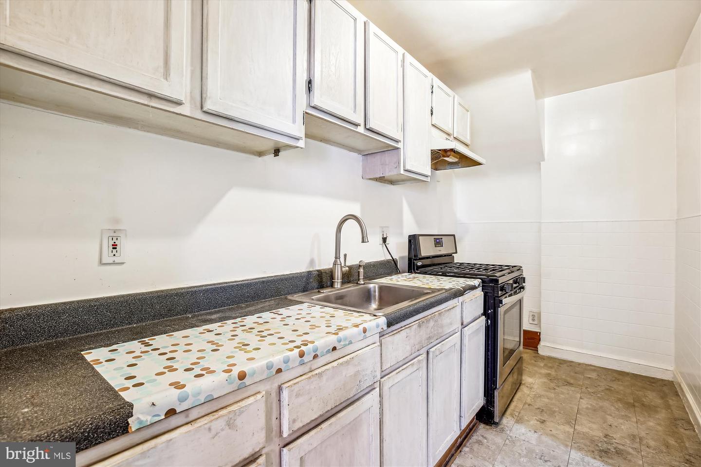 428 20TH ST NE, WASHINGTON, District Of Columbia 20002, 2 Bedrooms Bedrooms, ,1 BathroomBathrooms,Residential,For sale,428 20TH ST NE,DCDC2207840 MLS # DCDC2207840
