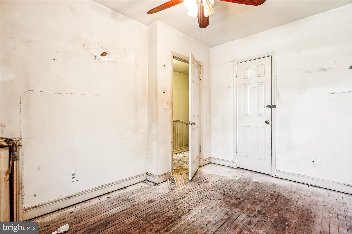 428 20TH ST NE, WASHINGTON, District Of Columbia 20002, 2 Bedrooms Bedrooms, ,1 BathroomBathrooms,Residential,For sale,428 20TH ST NE,DCDC2207840 MLS # DCDC2207840