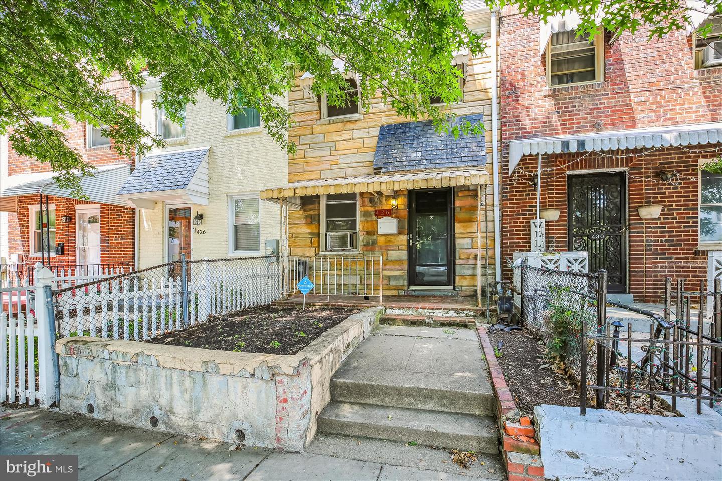 428 20TH ST NE, WASHINGTON, District Of Columbia 20002, 2 Bedrooms Bedrooms, ,1 BathroomBathrooms,Residential,For sale,428 20TH ST NE,DCDC2207840 MLS # DCDC2207840