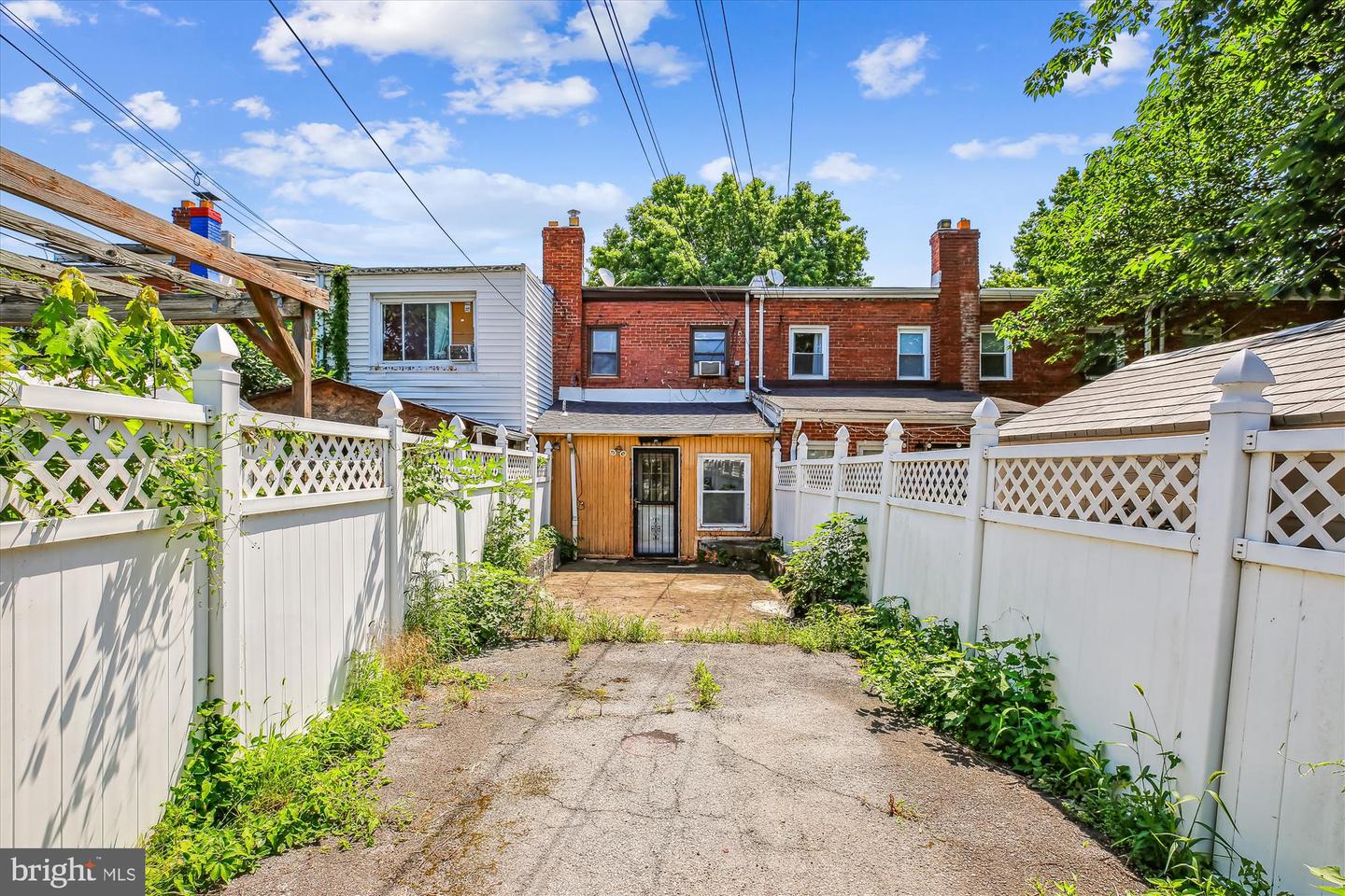 428 20TH ST NE, WASHINGTON, District Of Columbia 20002, 2 Bedrooms Bedrooms, ,1 BathroomBathrooms,Residential,For sale,428 20TH ST NE,DCDC2207840 MLS # DCDC2207840