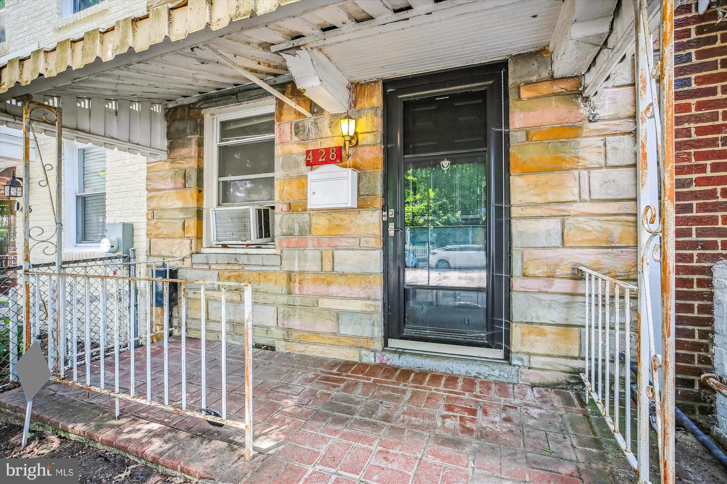 428 20TH ST NE, WASHINGTON, District Of Columbia 20002, 2 Bedrooms Bedrooms, ,1 BathroomBathrooms,Residential,For sale,428 20TH ST NE,DCDC2207840 MLS # DCDC2207840