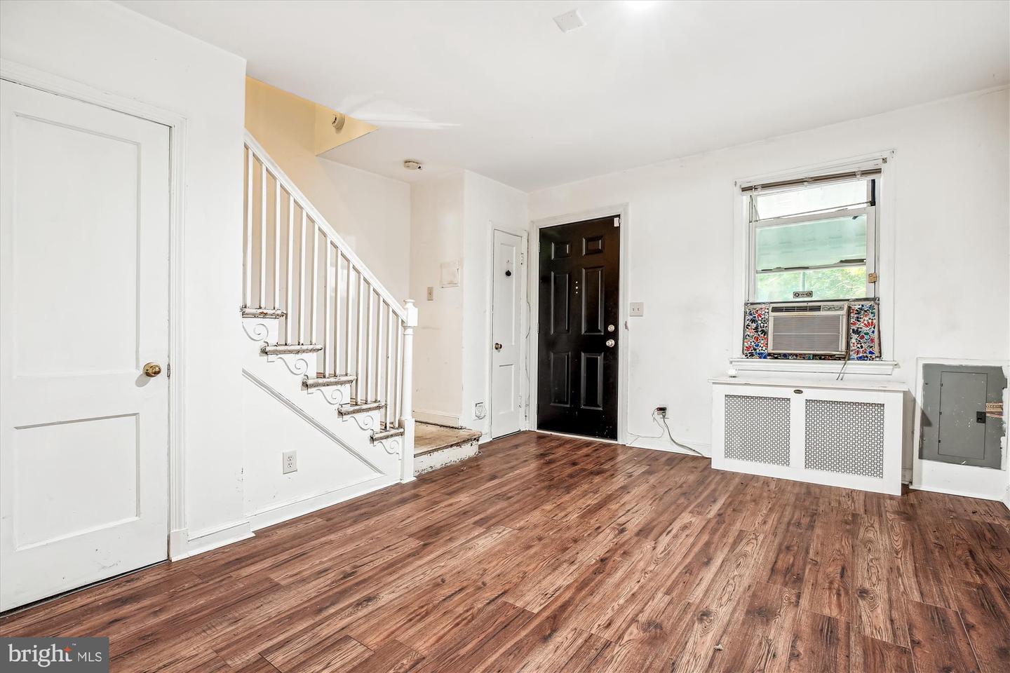 428 20TH ST NE, WASHINGTON, District Of Columbia 20002, 2 Bedrooms Bedrooms, ,1 BathroomBathrooms,Residential,For sale,428 20TH ST NE,DCDC2207840 MLS # DCDC2207840