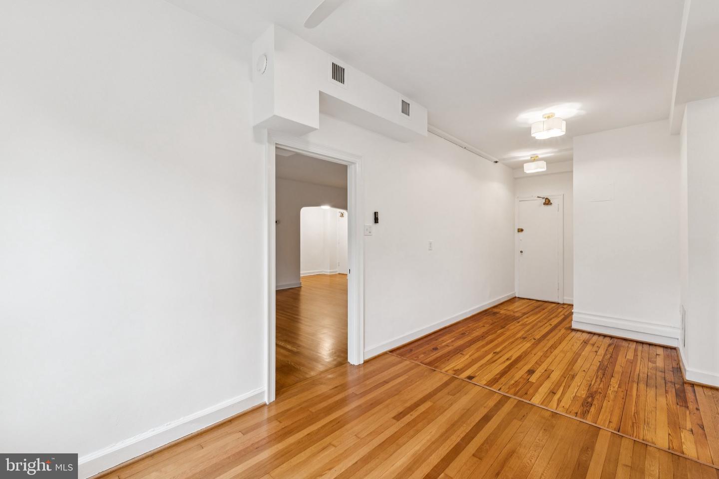 4707 CONNECTICUT AVE NW #211-213, WASHINGTON, District Of Columbia 20008, 2 Bedrooms Bedrooms, ,2 BathroomsBathrooms,Residential,For sale,4707 CONNECTICUT AVE NW #211-213,DCDC2184974 MLS # DCDC2184974