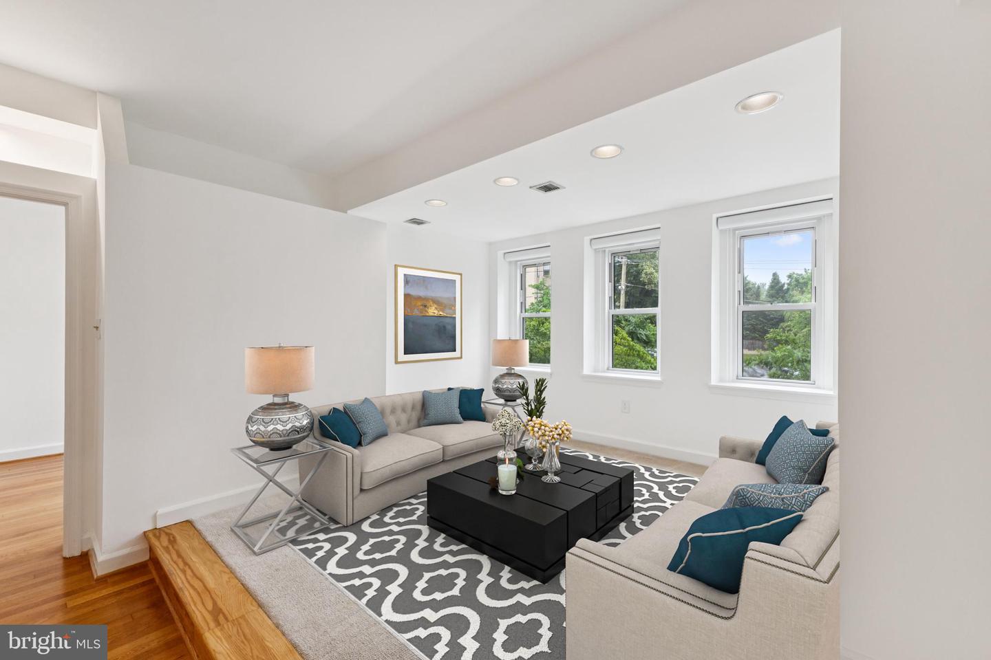4707 CONNECTICUT AVE NW #211-213, WASHINGTON, District Of Columbia 20008, 2 Bedrooms Bedrooms, ,2 BathroomsBathrooms,Residential,For sale,4707 CONNECTICUT AVE NW #211-213,DCDC2184974 MLS # DCDC2184974