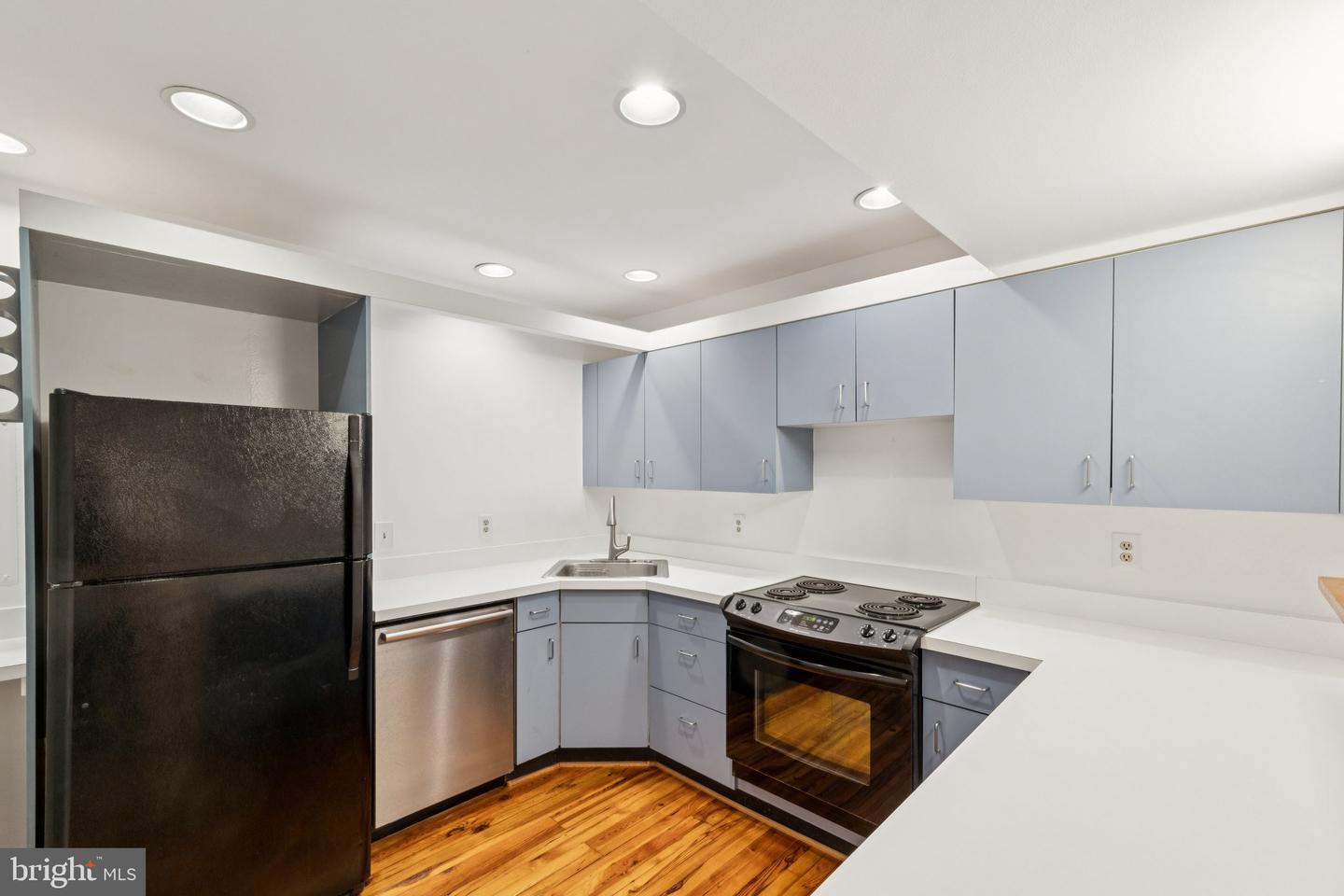 4707 CONNECTICUT AVE NW #211-213, WASHINGTON, District Of Columbia 20008, 2 Bedrooms Bedrooms, ,2 BathroomsBathrooms,Residential,For sale,4707 CONNECTICUT AVE NW #211-213,DCDC2184974 MLS # DCDC2184974