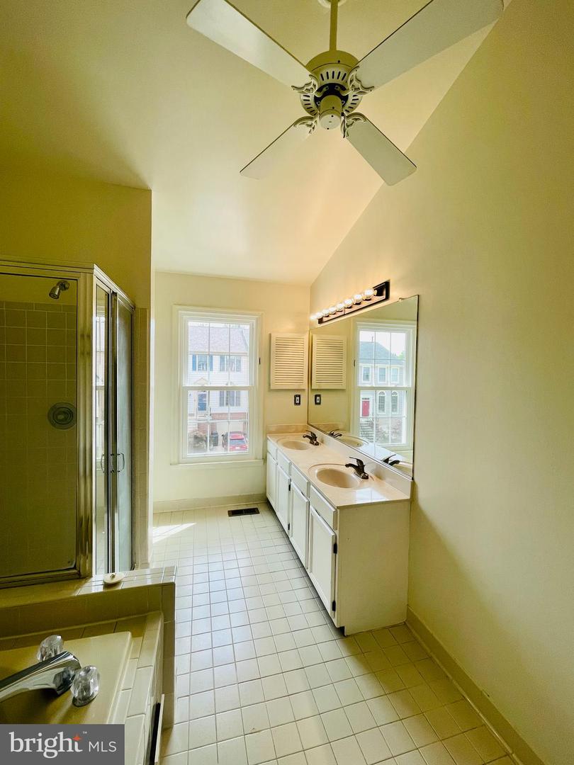 46939 RABBITRUN TER, STERLING, Virginia 20164, 3 Bedrooms Bedrooms, ,3 BathroomsBathrooms,Residential,For sale,46939 RABBITRUN TER,VALO2094598 MLS # VALO2094598