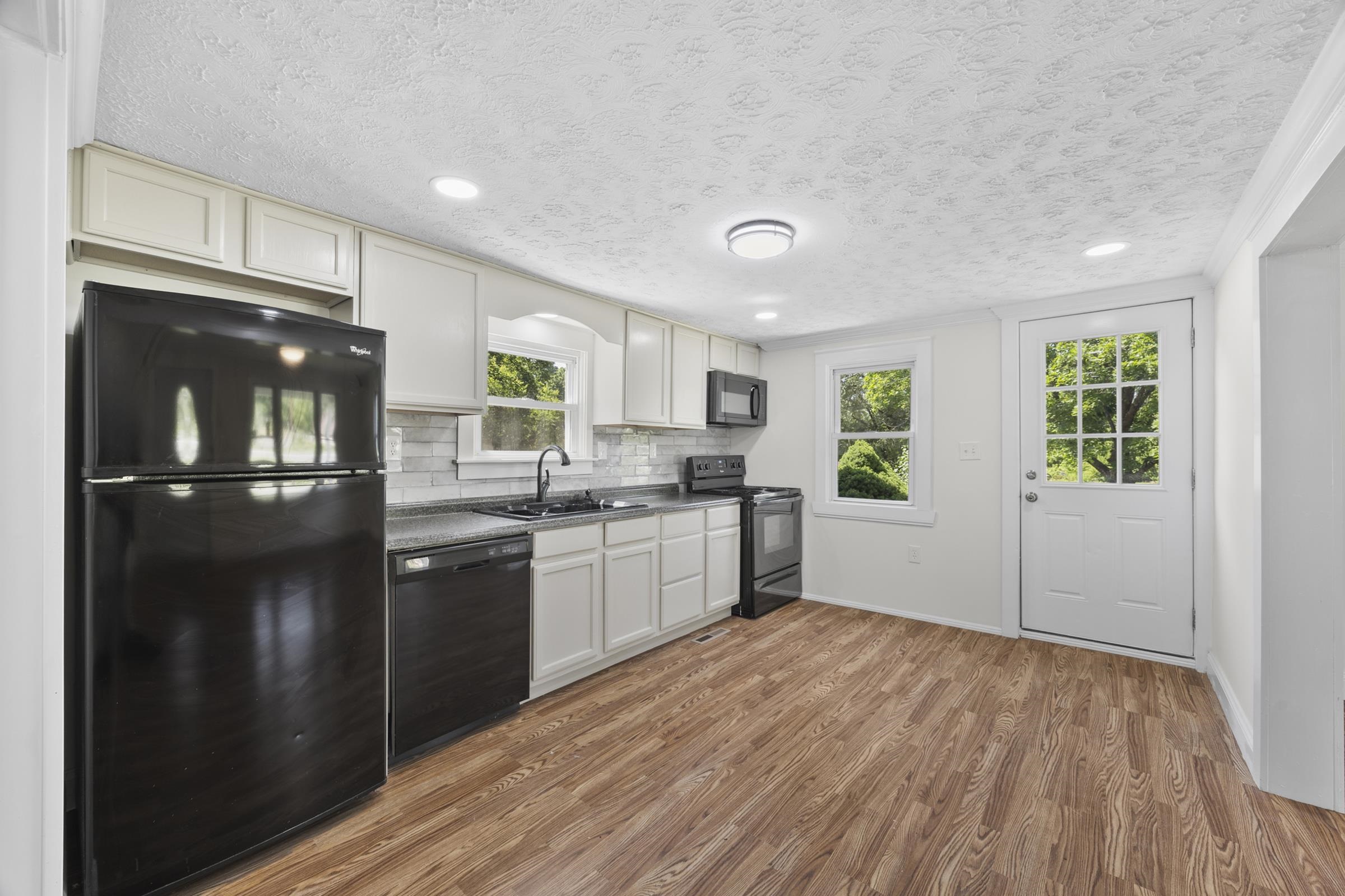 3416 E POINT RD, ELKTON, Virginia 22827, 3 Bedrooms Bedrooms, ,1 BathroomBathrooms,Residential,3416 E POINT RD,666155 MLS # 666155