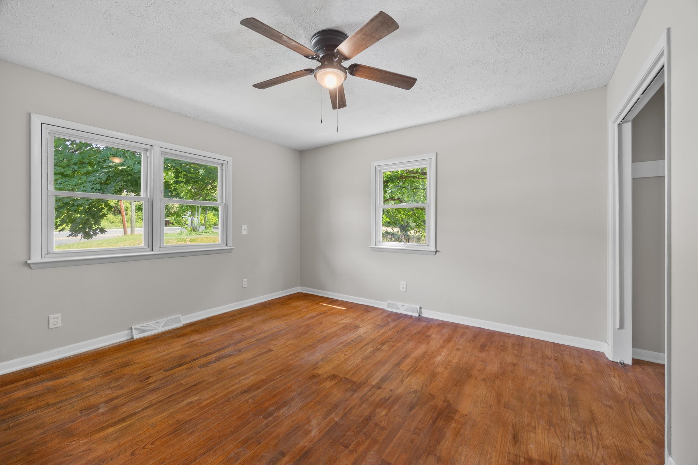 3416 E POINT RD, ELKTON, Virginia 22827, 3 Bedrooms Bedrooms, ,1 BathroomBathrooms,Residential,3416 E POINT RD,666155 MLS # 666155
