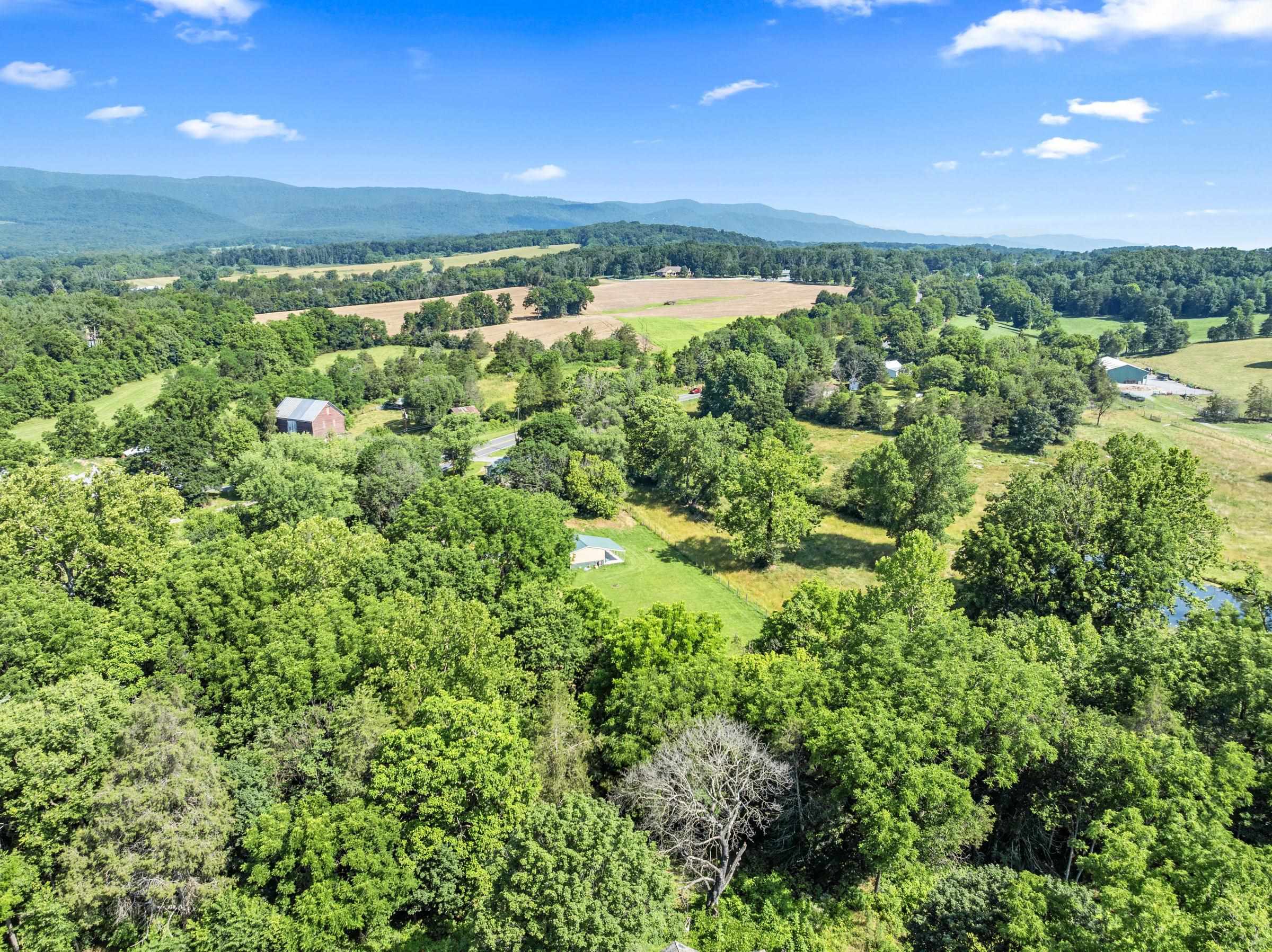 3416 E POINT RD, ELKTON, Virginia 22827, 3 Bedrooms Bedrooms, ,1 BathroomBathrooms,Residential,3416 E POINT RD,666155 MLS # 666155