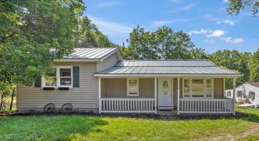 3416 E POINT RD, ELKTON, Virginia 22827, 3 Bedrooms Bedrooms, ,1 BathroomBathrooms,Residential,3416 E POINT RD,666155 MLS # 666155