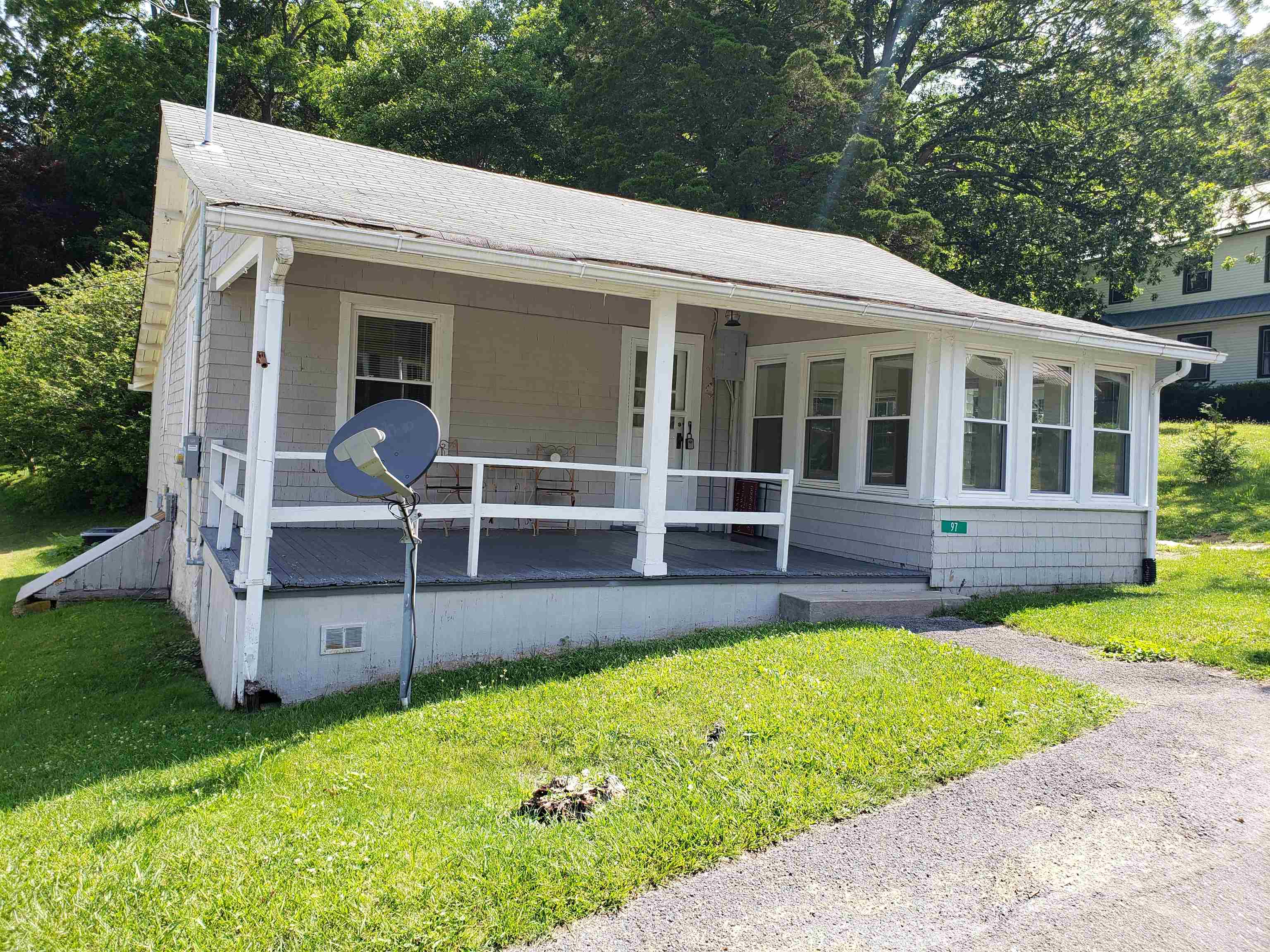 97 KINGSTOWN LN, HOT SPRINGS, Virginia 24445, 2 Bedrooms Bedrooms, ,1 BathroomBathrooms,Residential,Kingtown,97 KINGSTOWN LN,666156 MLS # 666156