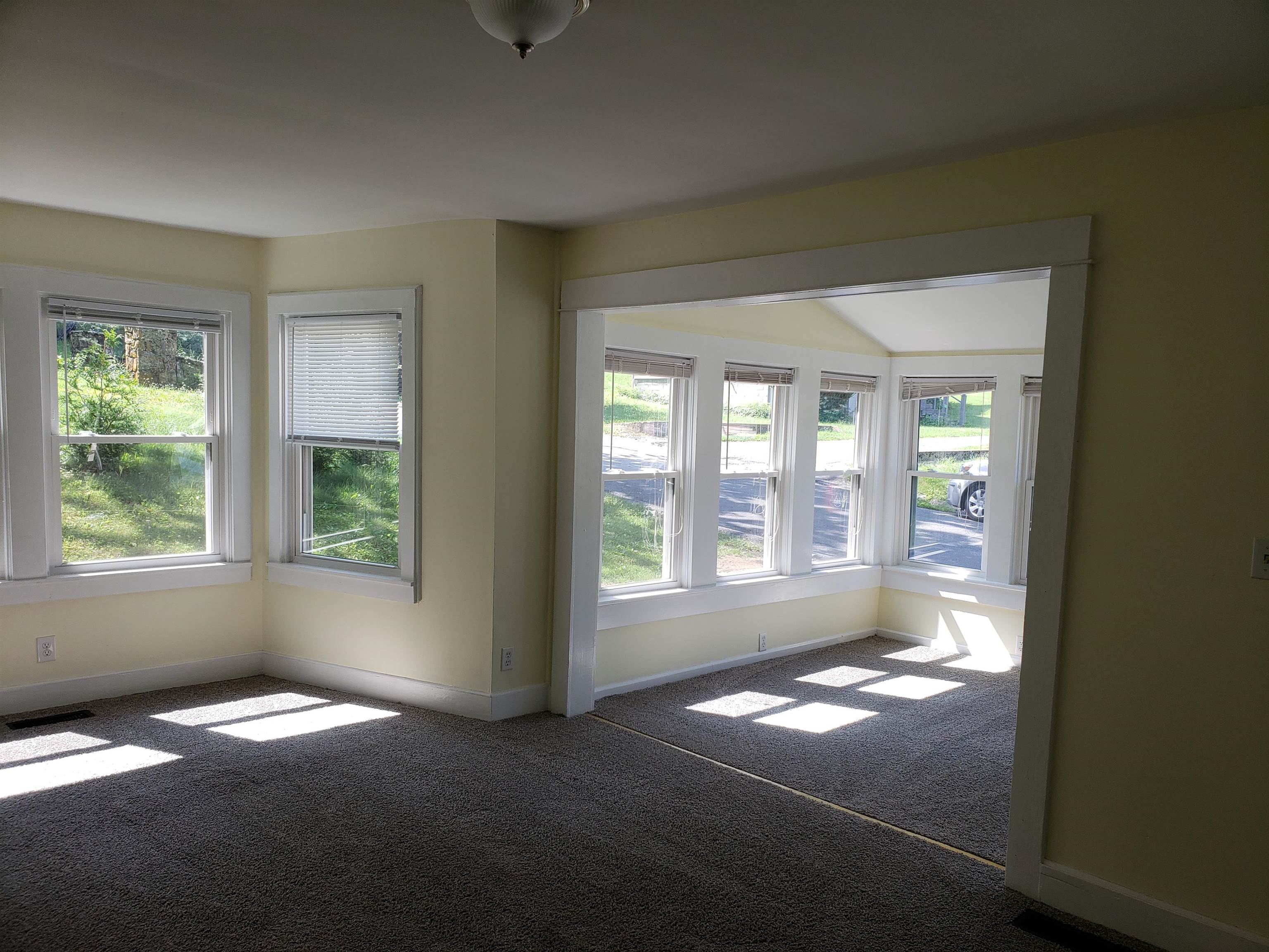97 KINGSTOWN LN, HOT SPRINGS, Virginia 24445, 2 Bedrooms Bedrooms, ,1 BathroomBathrooms,Residential,Kingtown,97 KINGSTOWN LN,666156 MLS # 666156