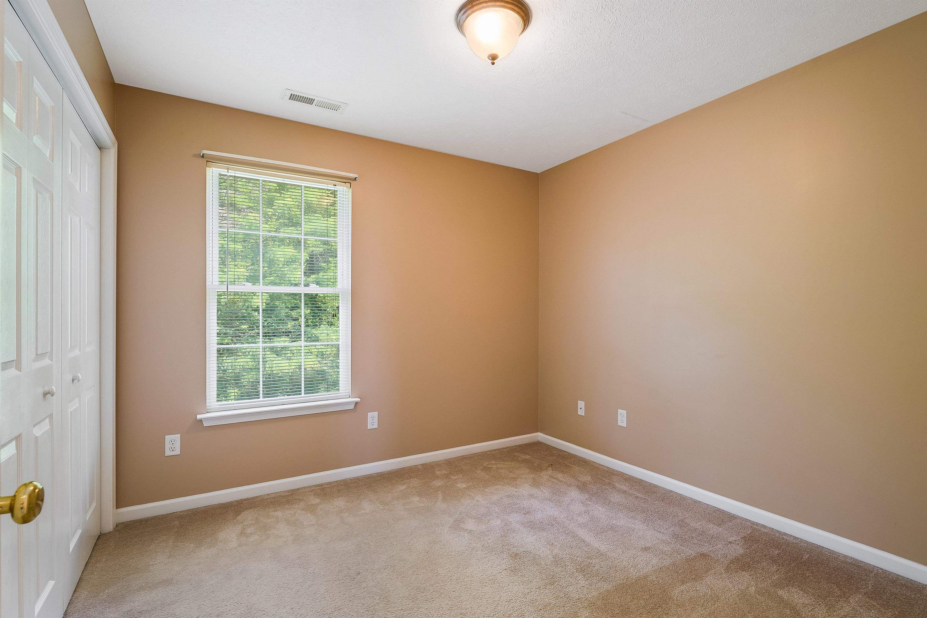 533 POINTE DR, HARRISONBURG, Virginia 22801, 3 Bedrooms Bedrooms, ,2 BathroomsBathrooms,Residential,533 POINTE DR,666166 MLS # 666166