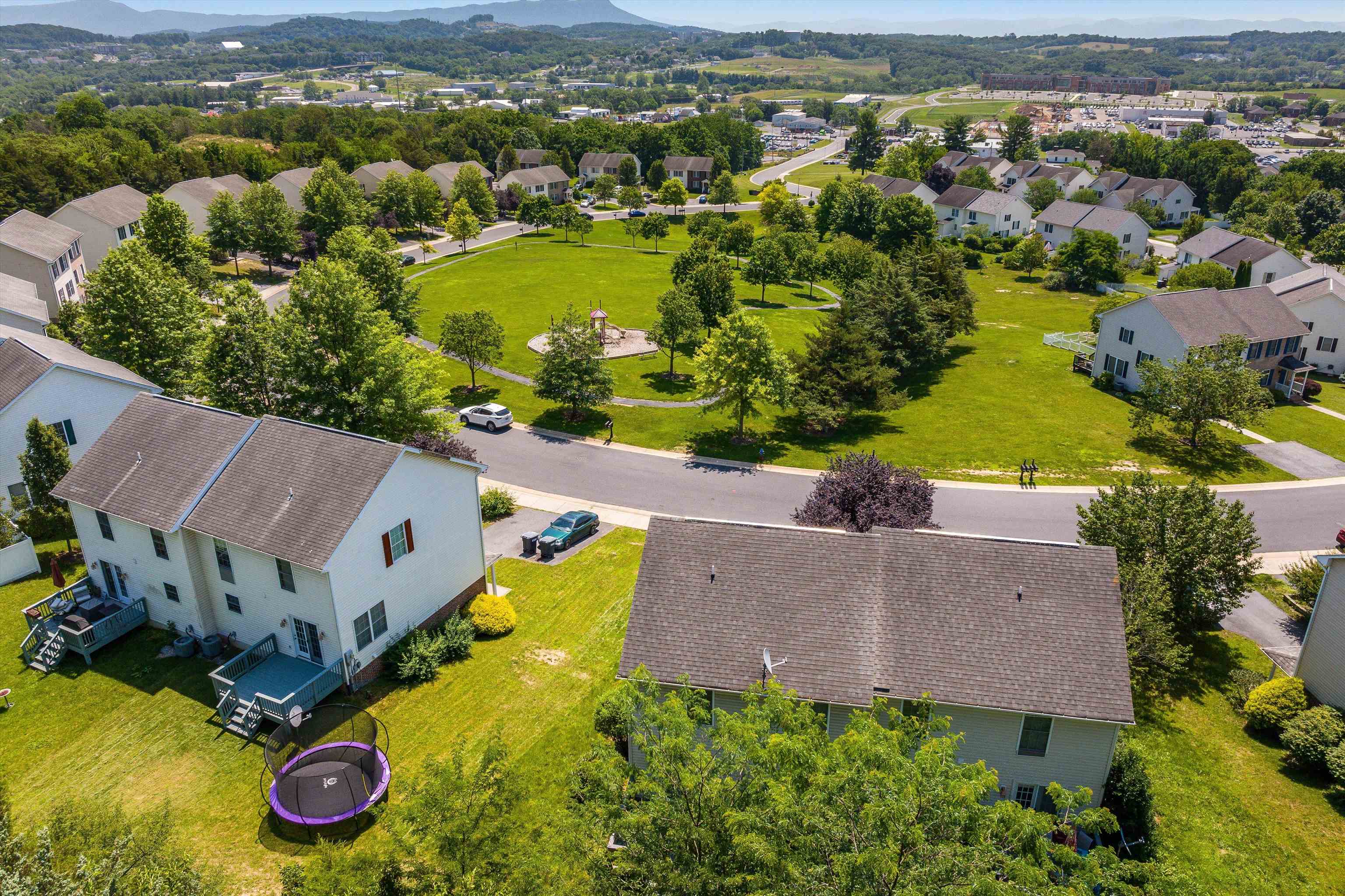 533 POINTE DR, HARRISONBURG, Virginia 22801, 3 Bedrooms Bedrooms, ,2 BathroomsBathrooms,Residential,533 POINTE DR,666166 MLS # 666166