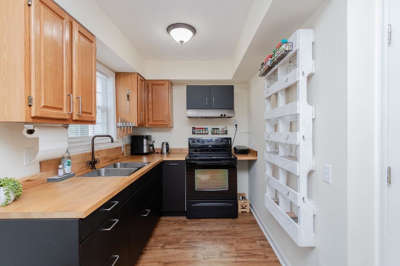 2207 RESERVOIR ST, HARRISONBURG, Virginia 22801, 2 Bedrooms Bedrooms, ,2 BathroomsBathrooms,Residential,2207 RESERVOIR ST,666167 MLS # 666167