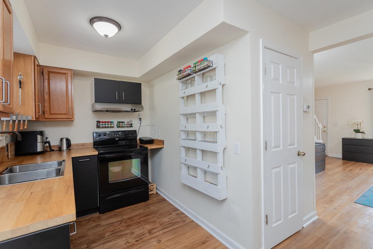 2207 RESERVOIR ST, HARRISONBURG, Virginia 22801, 2 Bedrooms Bedrooms, ,2 BathroomsBathrooms,Residential,2207 RESERVOIR ST,666167 MLS # 666167