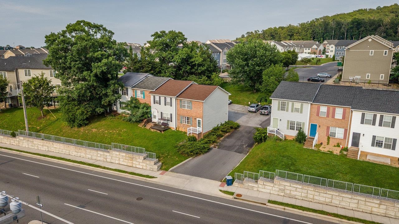 2207 RESERVOIR ST, HARRISONBURG, Virginia 22801, 2 Bedrooms Bedrooms, ,2 BathroomsBathrooms,Residential,2207 RESERVOIR ST,666167 MLS # 666167