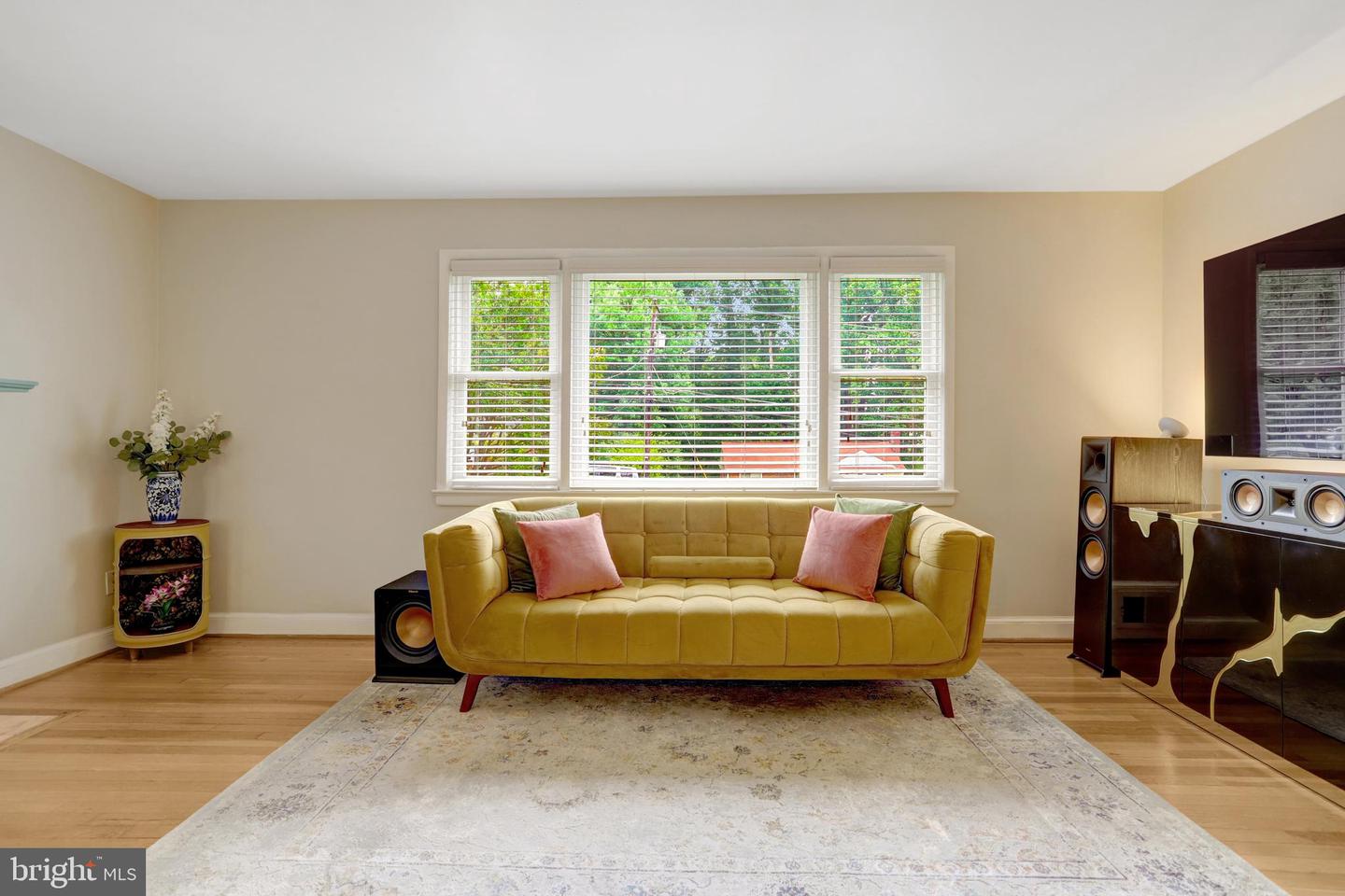 7204 CAMP ALGER AVE, FALLS CHURCH, Virginia 22042, 4 Bedrooms Bedrooms, 9 Rooms Rooms,2 BathroomsBathrooms,Residential,For sale,7204 CAMP ALGER AVE,VAFX2246330 MLS # VAFX2246330