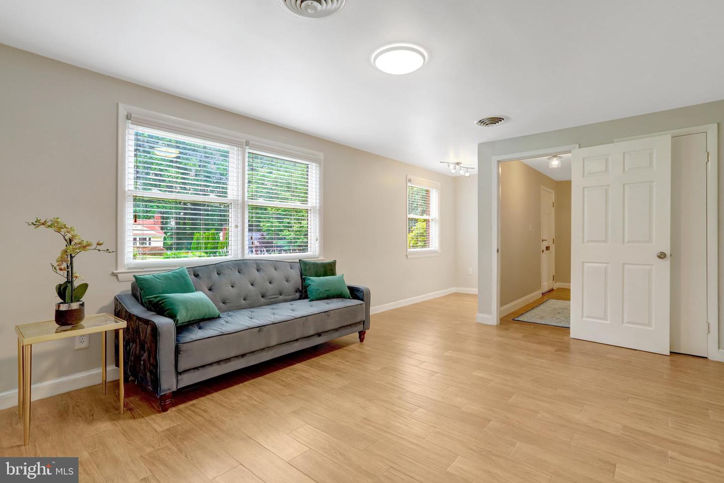 7204 CAMP ALGER AVE, FALLS CHURCH, Virginia 22042, 4 Bedrooms Bedrooms, 9 Rooms Rooms,2 BathroomsBathrooms,Residential,For sale,7204 CAMP ALGER AVE,VAFX2246330 MLS # VAFX2246330