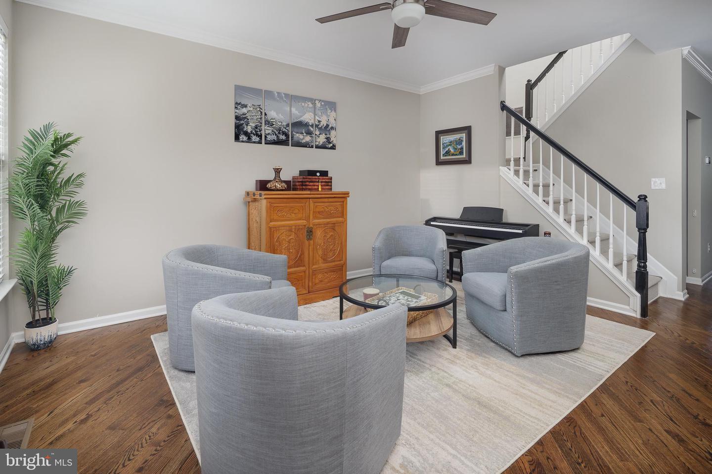 6659 SCOTTSWOOD ST, ALEXANDRIA, Virginia 22315, 3 Bedrooms Bedrooms, ,2 BathroomsBathrooms,Residential,For sale,6659 SCOTTSWOOD ST,VAFX2246840 MLS # VAFX2246840