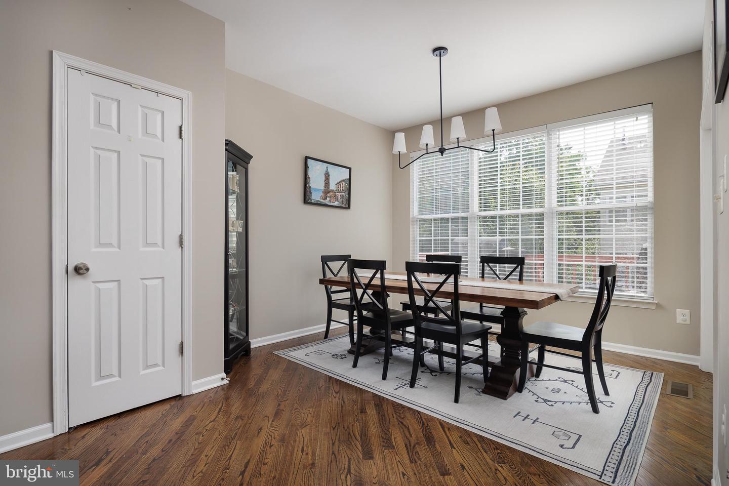 6659 SCOTTSWOOD ST, ALEXANDRIA, Virginia 22315, 3 Bedrooms Bedrooms, ,2 BathroomsBathrooms,Residential,For sale,6659 SCOTTSWOOD ST,VAFX2246840 MLS # VAFX2246840