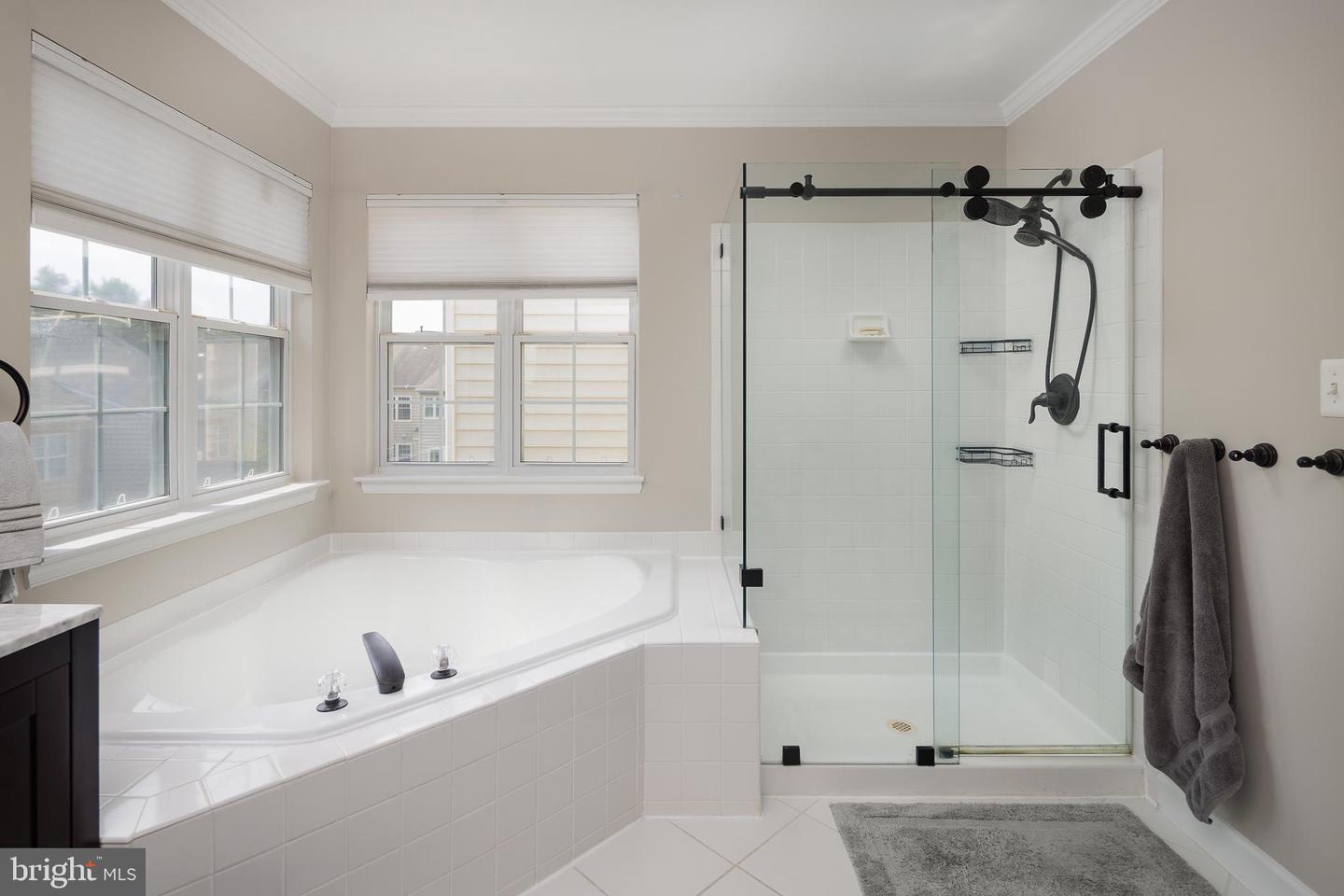 6659 SCOTTSWOOD ST, ALEXANDRIA, Virginia 22315, 3 Bedrooms Bedrooms, ,2 BathroomsBathrooms,Residential,For sale,6659 SCOTTSWOOD ST,VAFX2246840 MLS # VAFX2246840