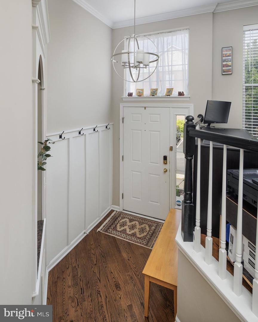 6659 SCOTTSWOOD ST, ALEXANDRIA, Virginia 22315, 3 Bedrooms Bedrooms, ,2 BathroomsBathrooms,Residential,For sale,6659 SCOTTSWOOD ST,VAFX2246840 MLS # VAFX2246840