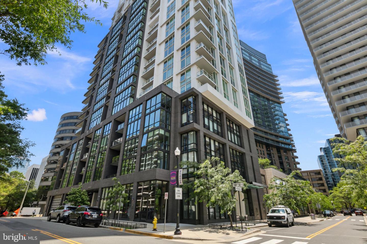 1781 N PIERCE ST #1003, ARLINGTON, Virginia 22209, 2 Bedrooms Bedrooms, ,2 BathroomsBathrooms,Residential,For sale,1781 N PIERCE ST #1003,VAAR2059202 MLS # VAAR2059202
