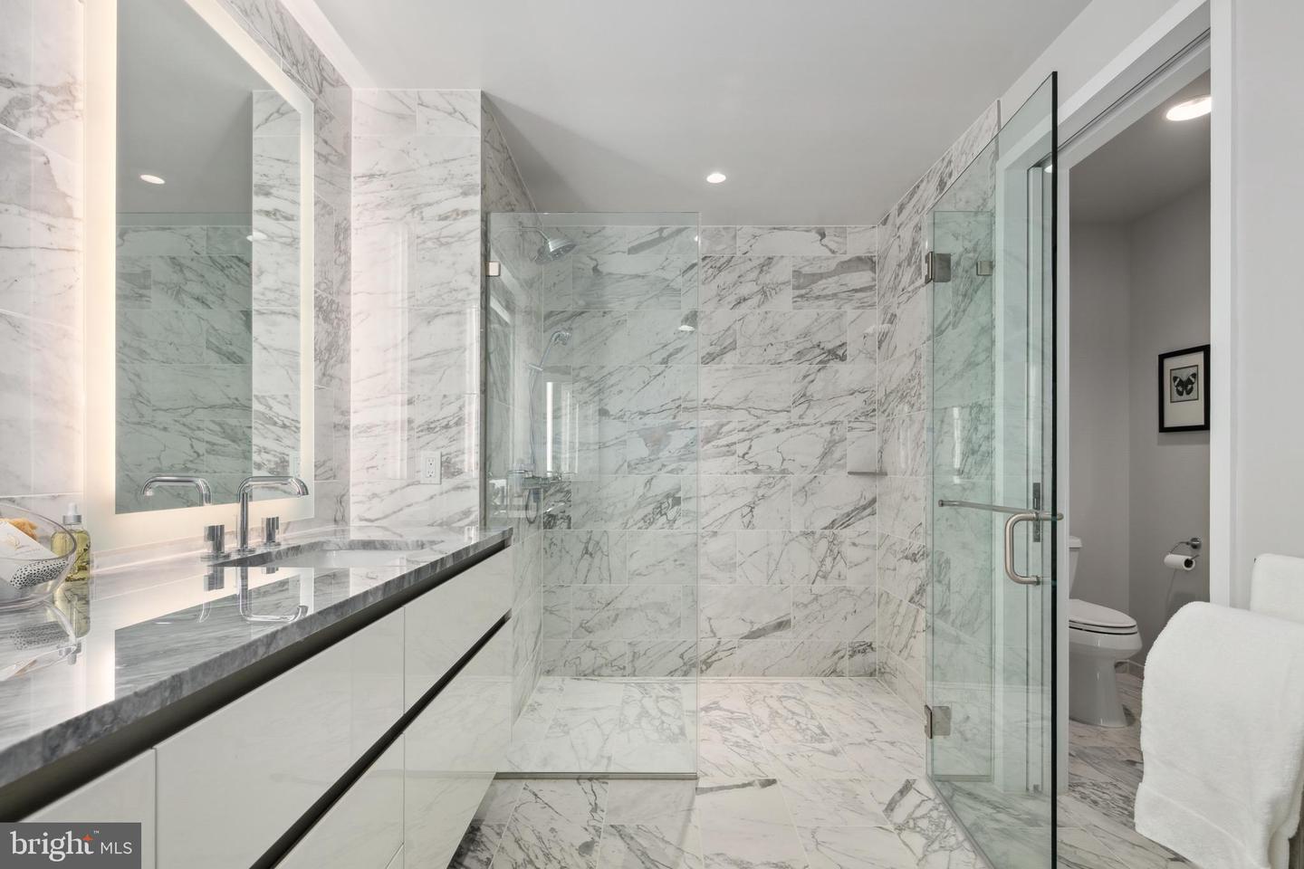 1781 N PIERCE ST #1003, ARLINGTON, Virginia 22209, 2 Bedrooms Bedrooms, ,2 BathroomsBathrooms,Residential,For sale,1781 N PIERCE ST #1003,VAAR2059202 MLS # VAAR2059202