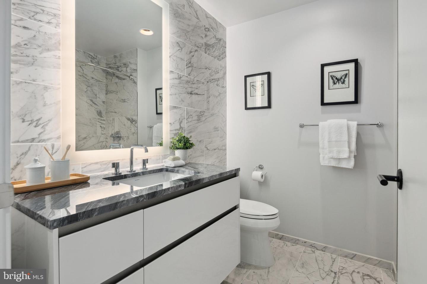 1781 N PIERCE ST #1003, ARLINGTON, Virginia 22209, 2 Bedrooms Bedrooms, ,2 BathroomsBathrooms,Residential,For sale,1781 N PIERCE ST #1003,VAAR2059202 MLS # VAAR2059202
