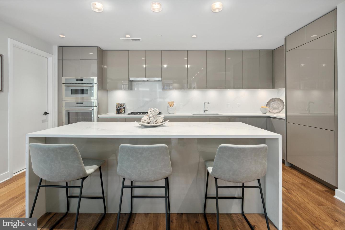 1781 N PIERCE ST #1003, ARLINGTON, Virginia 22209, 2 Bedrooms Bedrooms, ,2 BathroomsBathrooms,Residential,For sale,1781 N PIERCE ST #1003,VAAR2059202 MLS # VAAR2059202
