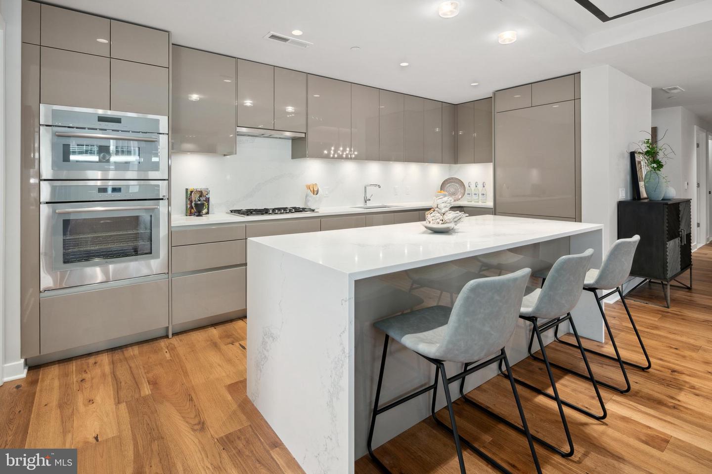 1781 N PIERCE ST #1003, ARLINGTON, Virginia 22209, 2 Bedrooms Bedrooms, ,2 BathroomsBathrooms,Residential,For sale,1781 N PIERCE ST #1003,VAAR2059202 MLS # VAAR2059202