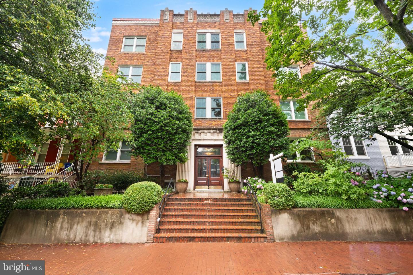 317 10TH ST NE #13, WASHINGTON, District Of Columbia 20002, 1 Bedroom Bedrooms, ,1 BathroomBathrooms,Residential,For sale,317 10TH ST NE #13,DCDC2205976 MLS # DCDC2205976