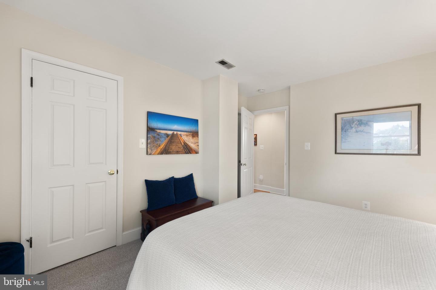 317 10TH ST NE #13, WASHINGTON, District Of Columbia 20002, 1 Bedroom Bedrooms, ,1 BathroomBathrooms,Residential,For sale,317 10TH ST NE #13,DCDC2205976 MLS # DCDC2205976