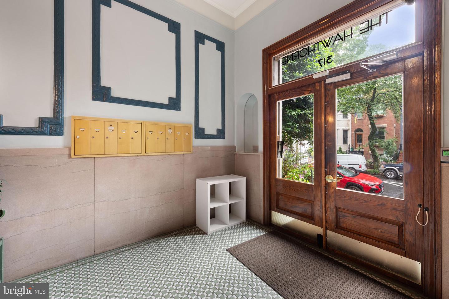 317 10TH ST NE #13, WASHINGTON, District Of Columbia 20002, 1 Bedroom Bedrooms, ,1 BathroomBathrooms,Residential,For sale,317 10TH ST NE #13,DCDC2205976 MLS # DCDC2205976