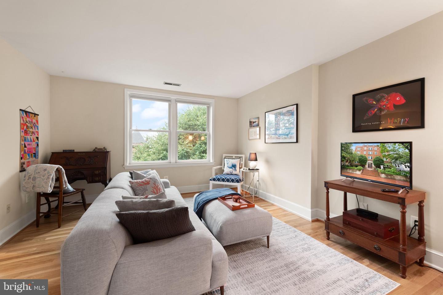 317 10TH ST NE #13, WASHINGTON, District Of Columbia 20002, 1 Bedroom Bedrooms, ,1 BathroomBathrooms,Residential,For sale,317 10TH ST NE #13,DCDC2205976 MLS # DCDC2205976
