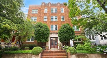 317 10TH ST NE #13, WASHINGTON, District Of Columbia 20002, 1 Bedroom Bedrooms, ,1 BathroomBathrooms,Residential,For sale,317 10TH ST NE #13,DCDC2205976 MLS # DCDC2205976