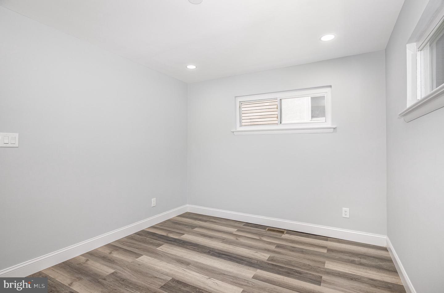 4605 GRANT ST NE, WASHINGTON, District Of Columbia 20019, 4 Bedrooms Bedrooms, 10 Rooms Rooms,2 BathroomsBathrooms,Residential,For sale,4605 GRANT ST NE,DCDC2206128 MLS # DCDC2206128