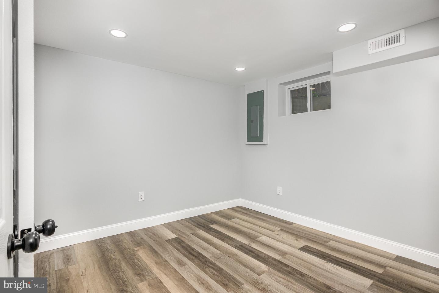 4605 GRANT ST NE, WASHINGTON, District Of Columbia 20019, 4 Bedrooms Bedrooms, 10 Rooms Rooms,2 BathroomsBathrooms,Residential,For sale,4605 GRANT ST NE,DCDC2206128 MLS # DCDC2206128