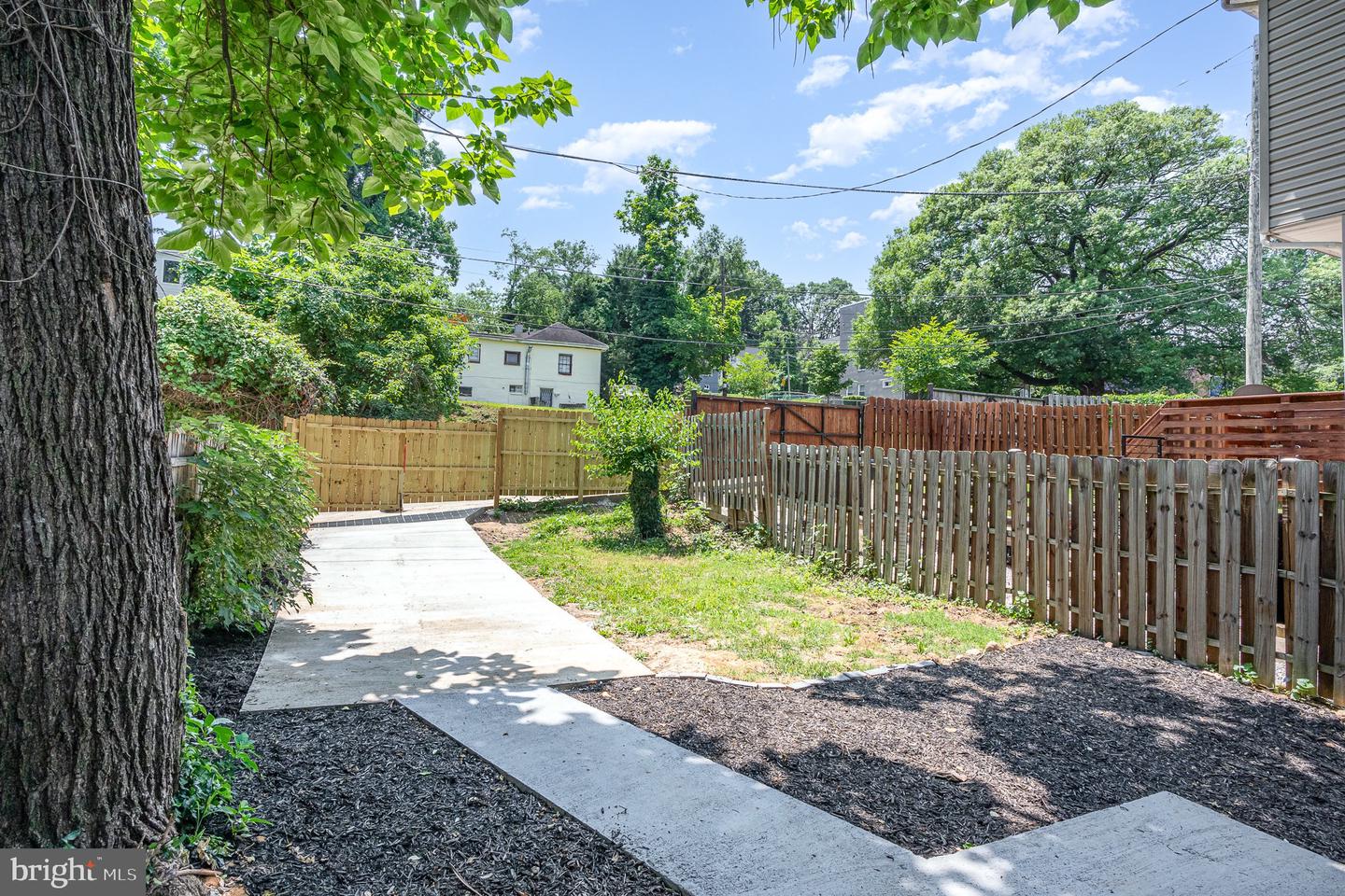 4605 GRANT ST NE, WASHINGTON, District Of Columbia 20019, 4 Bedrooms Bedrooms, 10 Rooms Rooms,2 BathroomsBathrooms,Residential,For sale,4605 GRANT ST NE,DCDC2206128 MLS # DCDC2206128