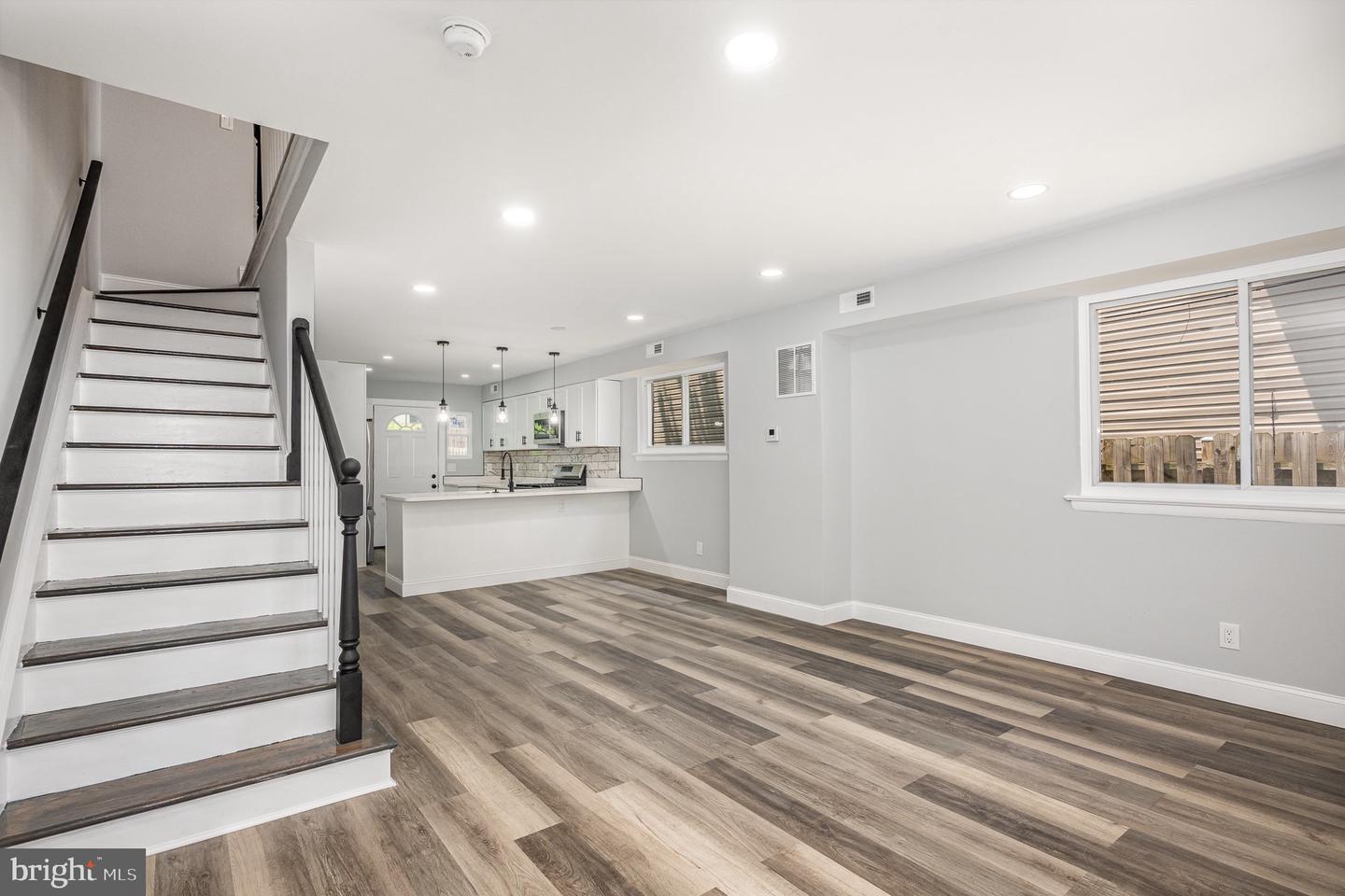 4605 GRANT ST NE, WASHINGTON, District Of Columbia 20019, 4 Bedrooms Bedrooms, 10 Rooms Rooms,2 BathroomsBathrooms,Residential,For sale,4605 GRANT ST NE,DCDC2206128 MLS # DCDC2206128
