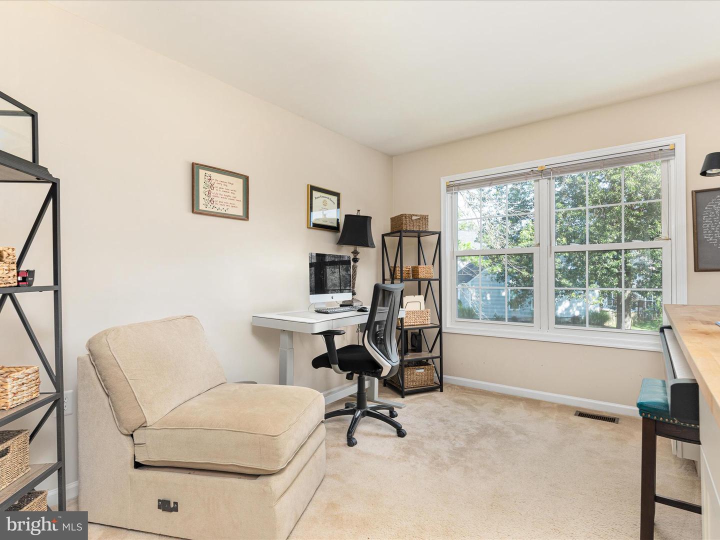 406 DEERPATH AVE SW, LEESBURG, Virginia 20175, 4 Bedrooms Bedrooms, ,2 BathroomsBathrooms,Residential,For sale,406 DEERPATH AVE SW,VALO2099726 MLS # VALO2099726