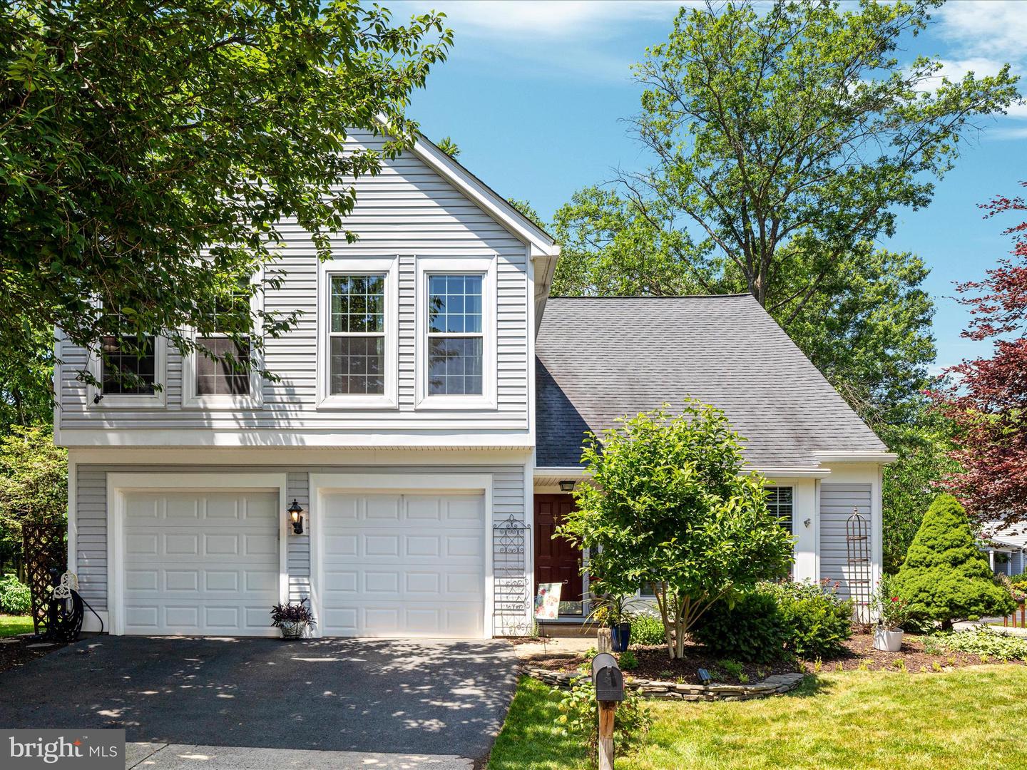 406 DEERPATH AVE SW, LEESBURG, Virginia 20175, 4 Bedrooms Bedrooms, ,2 BathroomsBathrooms,Residential,For sale,406 DEERPATH AVE SW,VALO2099726 MLS # VALO2099726