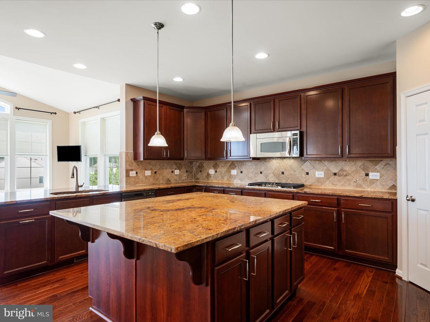 114 RENEE LN, WINCHESTER, Virginia 22602, 5 Bedrooms Bedrooms, ,4 BathroomsBathrooms,Residential,For sale,114 RENEE LN,VAFV2034972 MLS # VAFV2034972