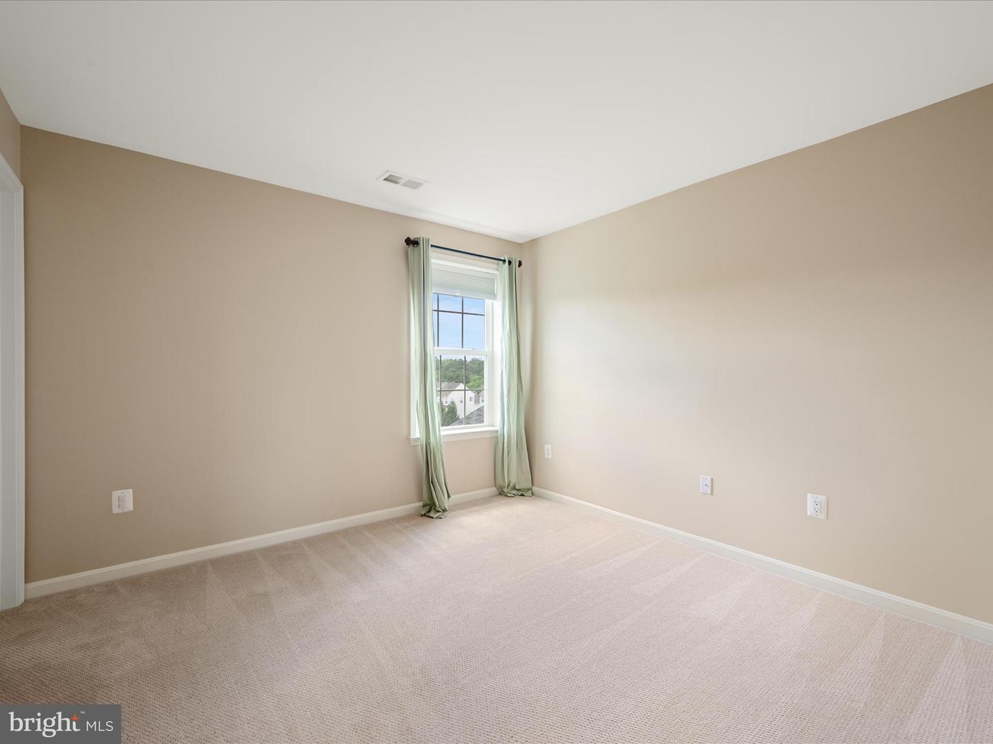 114 RENEE LN, WINCHESTER, Virginia 22602, 5 Bedrooms Bedrooms, ,4 BathroomsBathrooms,Residential,For sale,114 RENEE LN,VAFV2034972 MLS # VAFV2034972