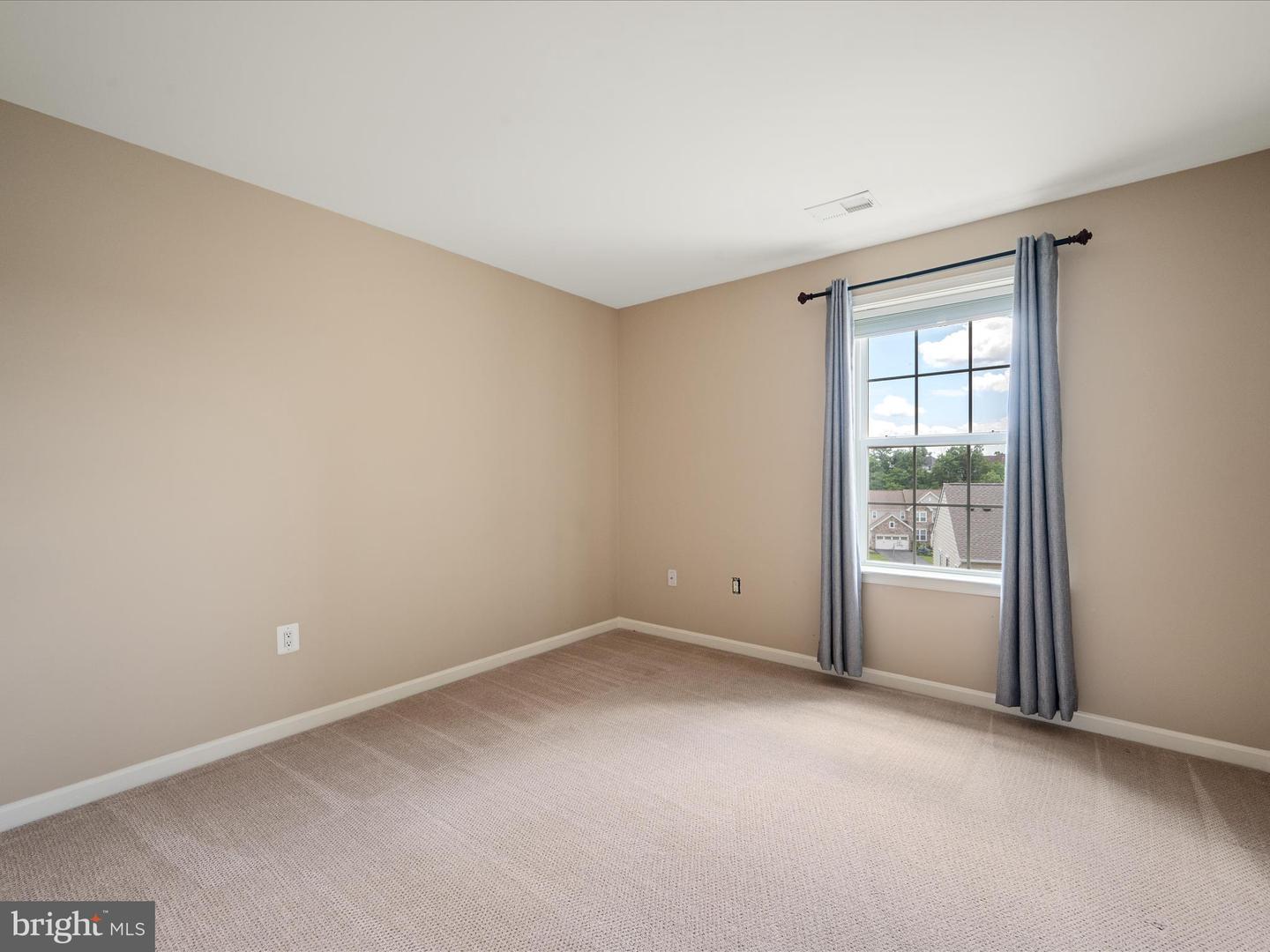 114 RENEE LN, WINCHESTER, Virginia 22602, 5 Bedrooms Bedrooms, ,4 BathroomsBathrooms,Residential,For sale,114 RENEE LN,VAFV2034972 MLS # VAFV2034972